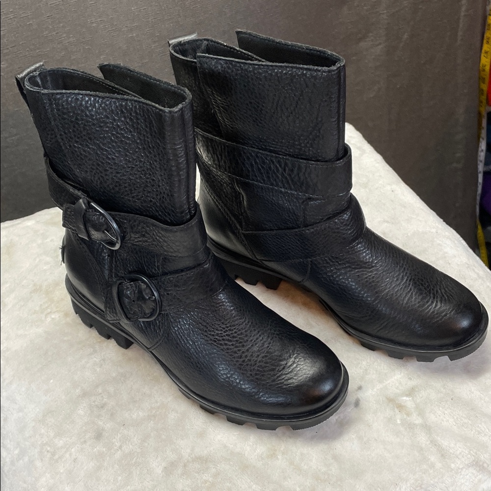 Sorel Black Leather Ankle moto Boots